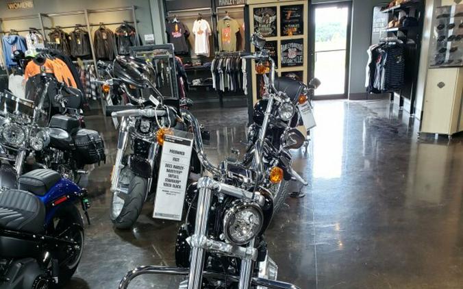 2022 Harley-Davidson® Softail Standard® Vivid Black