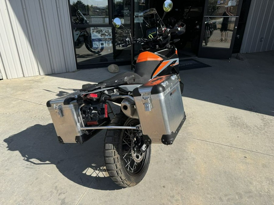 2023 KTM 890 Adventure