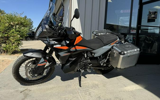 2023 KTM 890 Adventure