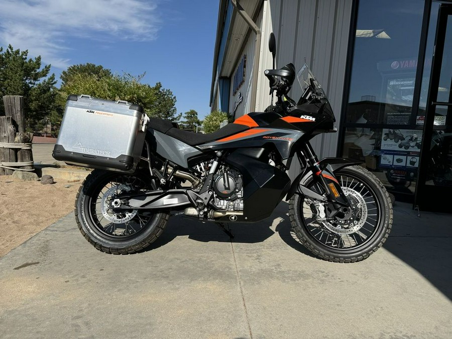 2023 KTM 890 Adventure