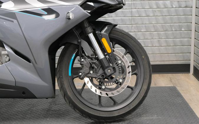 2023 CFMOTO 300SS