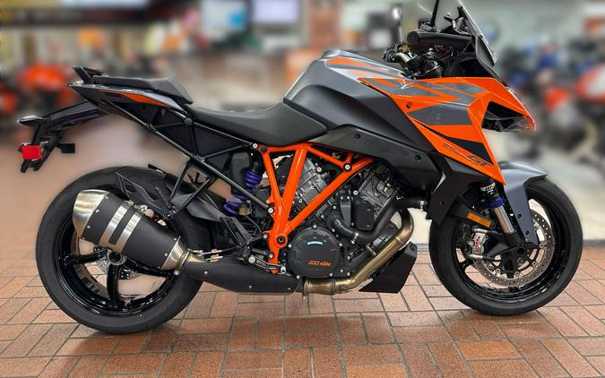 2023 KTM 1290 Super Duke GT 1290 GT
