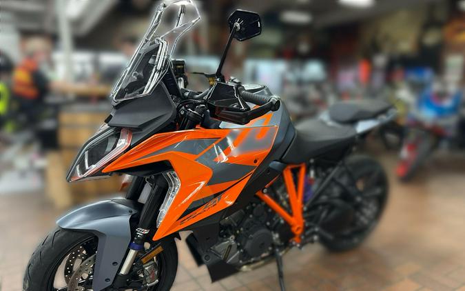 2023 KTM 1290 Super Duke GT 1290 GT