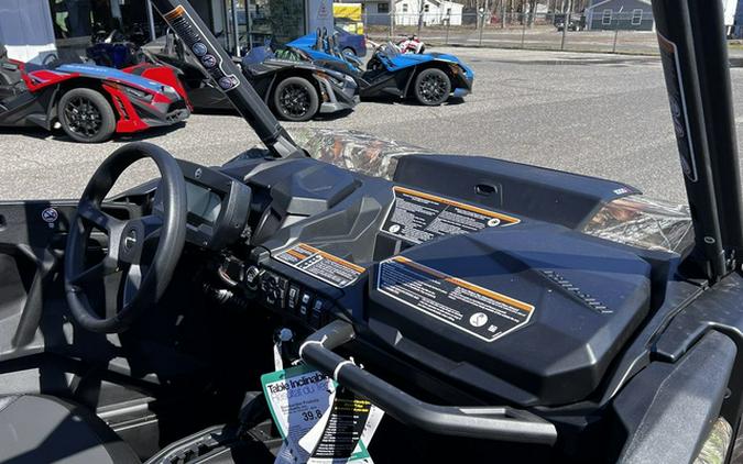 2026 Can-Am Commander X Mr 1000R Dark Wildland Camo