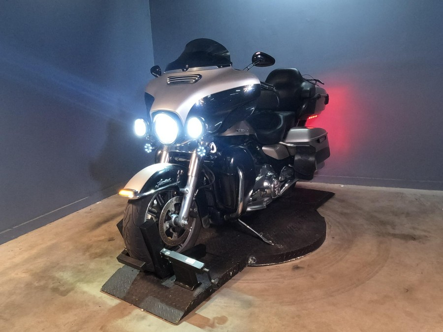 2018 Harley-Davidson Electra Glide Ultra Classic Silver Fortune