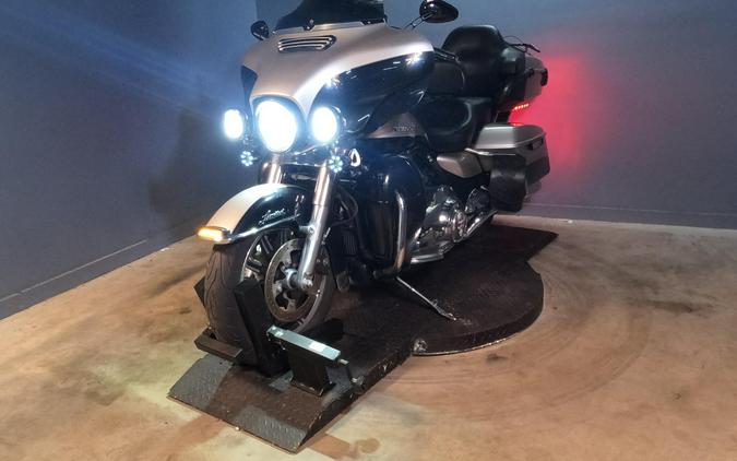 2018 Harley-Davidson Electra Glide Ultra Classic Silver Fortune