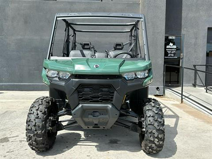 2023 Can-Am Defender MAX HD7