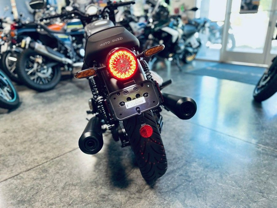 2024 Moto Guzzi V7 Stone Corsa