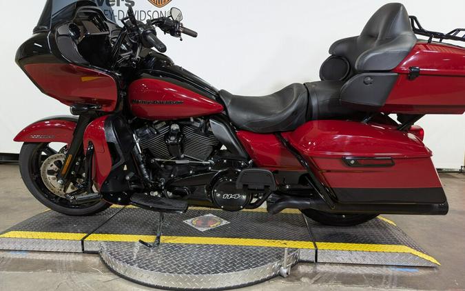 2020 Harley-Davidson Road Glide Limited Billiard Red/Vivid Black — Black Fin