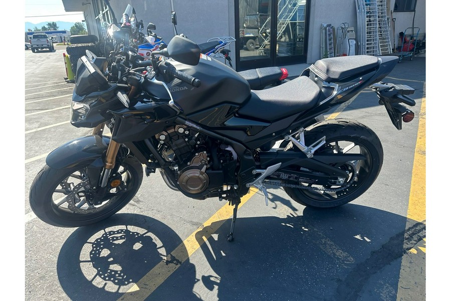2025 CB500F - Honda