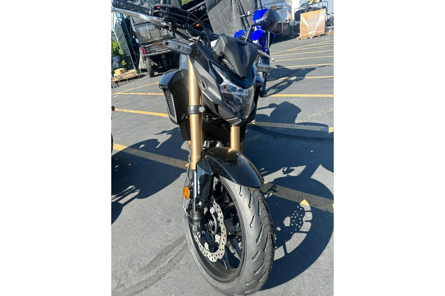 2025 CB500F - Honda