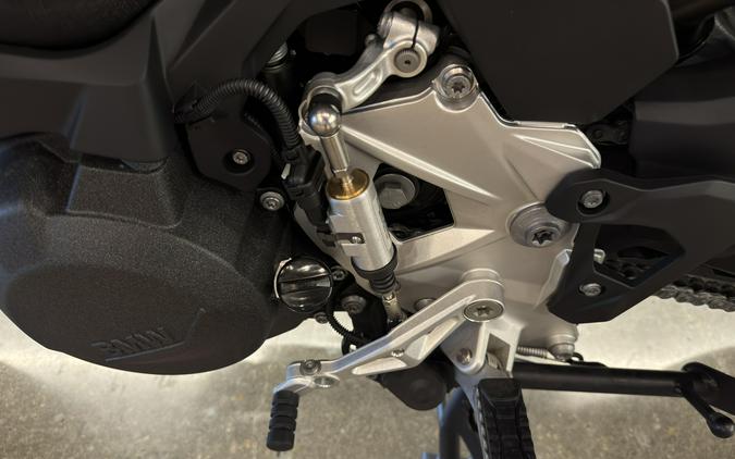 2025 BMW F 800 GS - BLACK STORM METALLIC