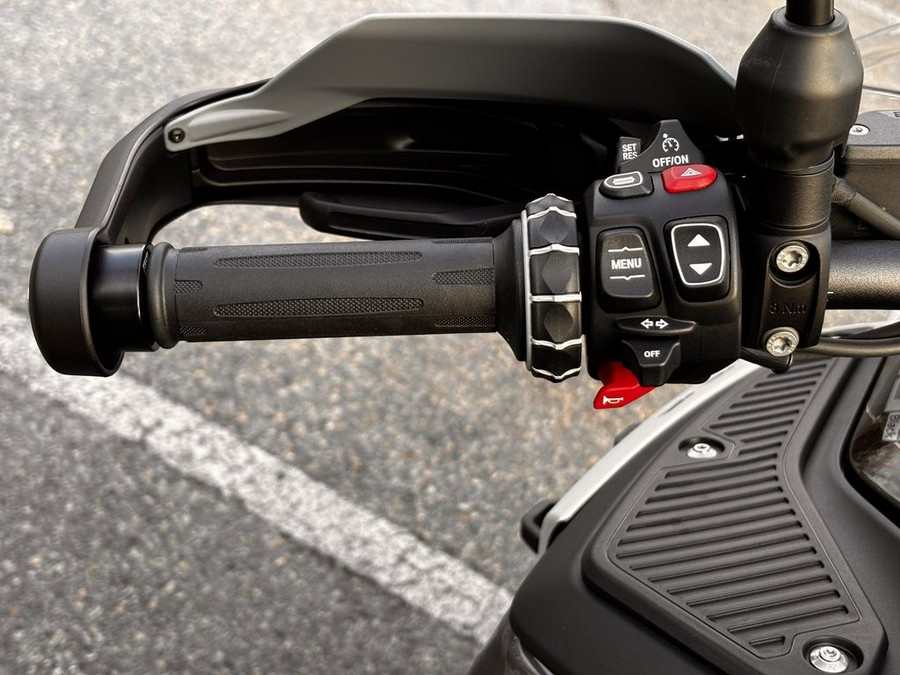 2026 BMW R 1300 GS Adventure Triple Black