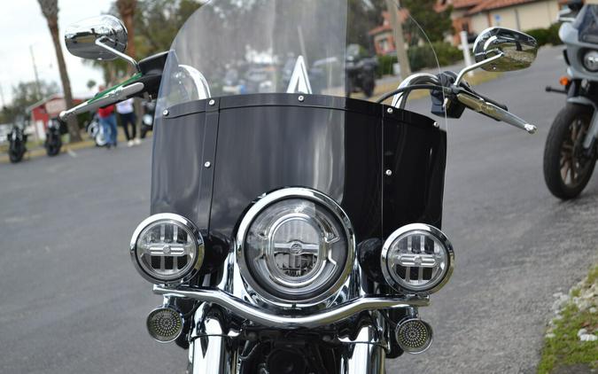 2023 Harley-Davidson® Heritage Classic Vivid Black - FLHCS