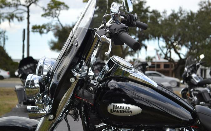 2023 Harley-Davidson® Heritage Classic Vivid Black - FLHCS