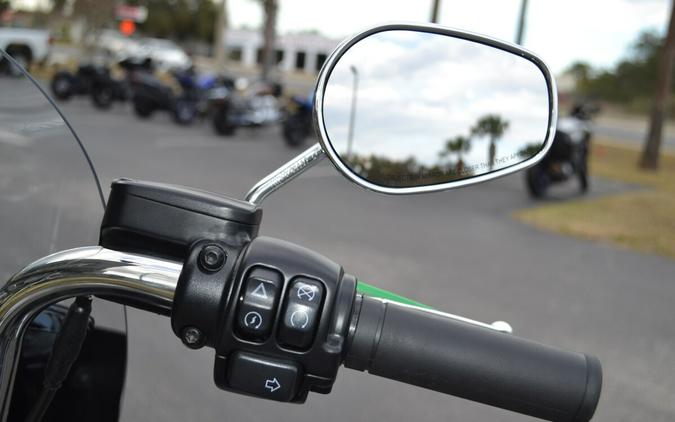 2023 Harley-Davidson® Heritage Classic Vivid Black - FLHCS