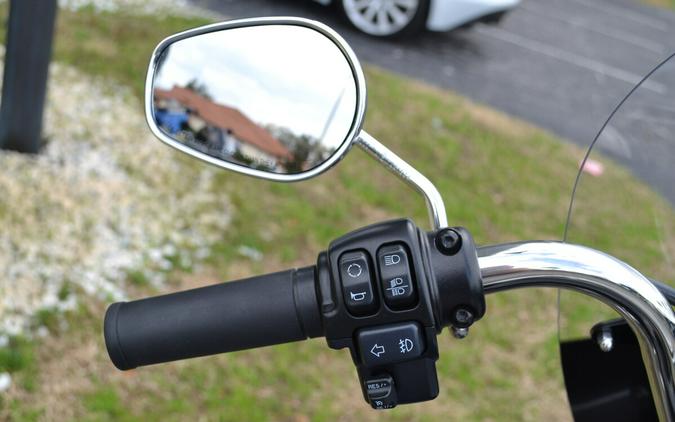 2023 Harley-Davidson® Heritage Classic Vivid Black - FLHCS