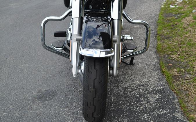 2023 Harley-Davidson® Heritage Classic Vivid Black - FLHCS