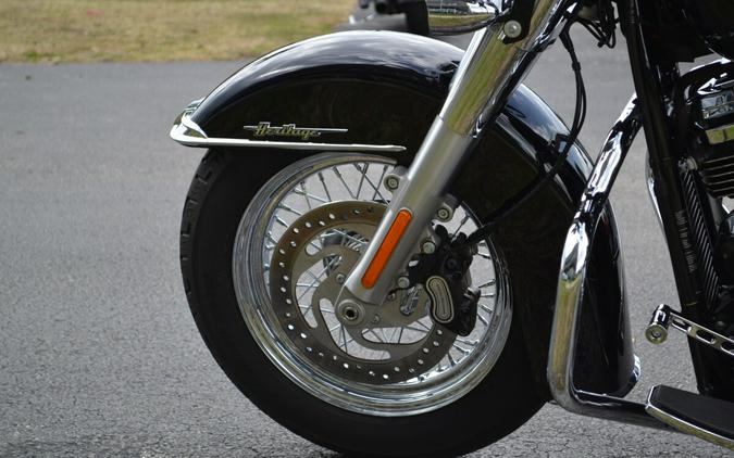 2023 Harley-Davidson® Heritage Classic Vivid Black - FLHCS