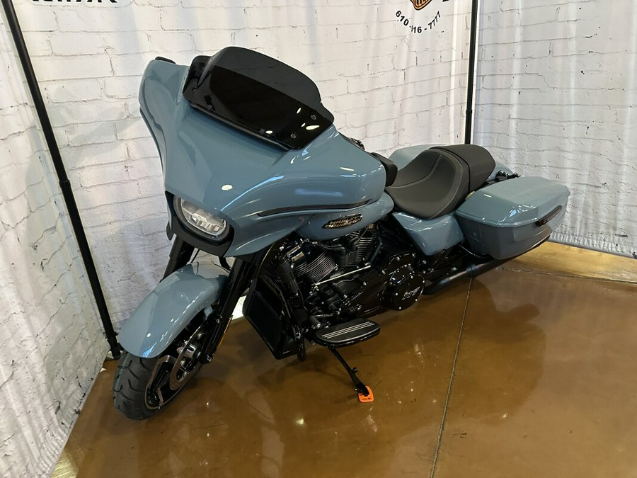 2024 Harley-Davidson Street Glide® FLHX Sharkskin Blue