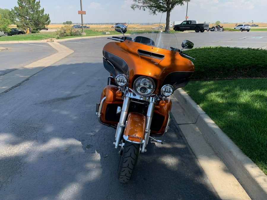 2016 Harley-Davidson Electra Glide Ultra Classic Two-Tone Amber