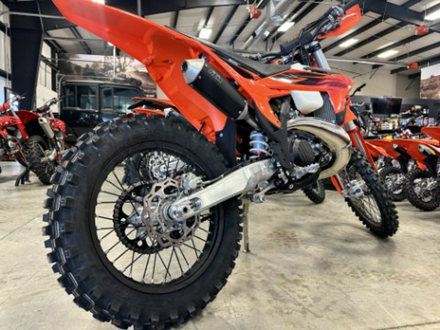 2027 KTM 300 XC