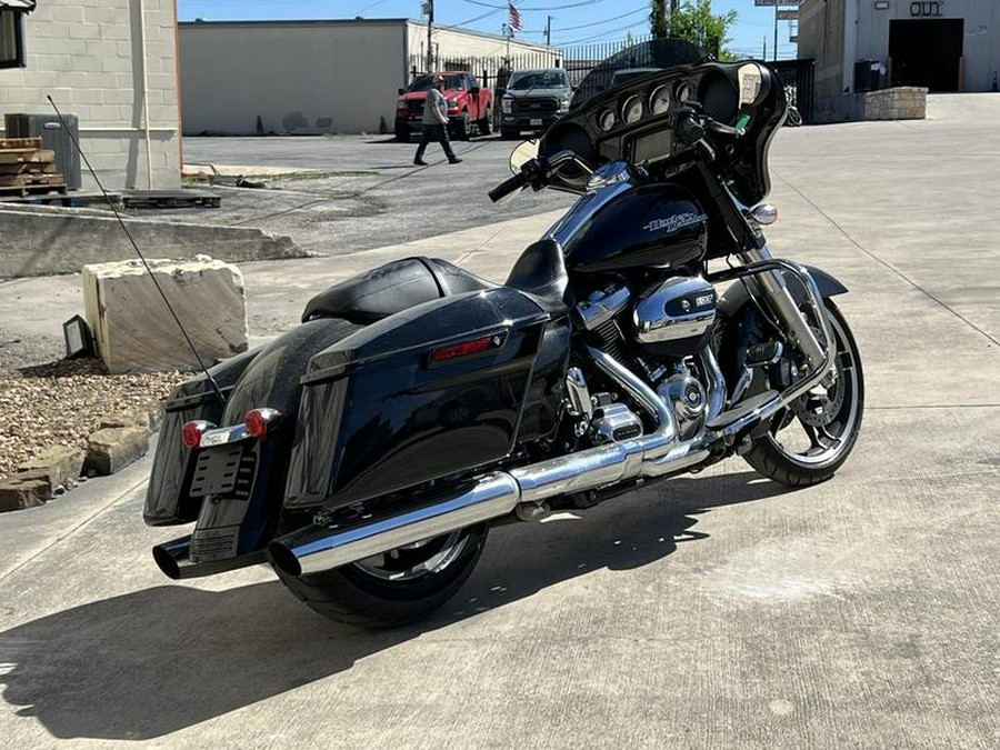 2017 Harley-Davidson® FLHXS - Street Glide® Special