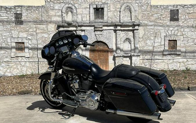 2017 Harley-Davidson® FLHXS - Street Glide® Special