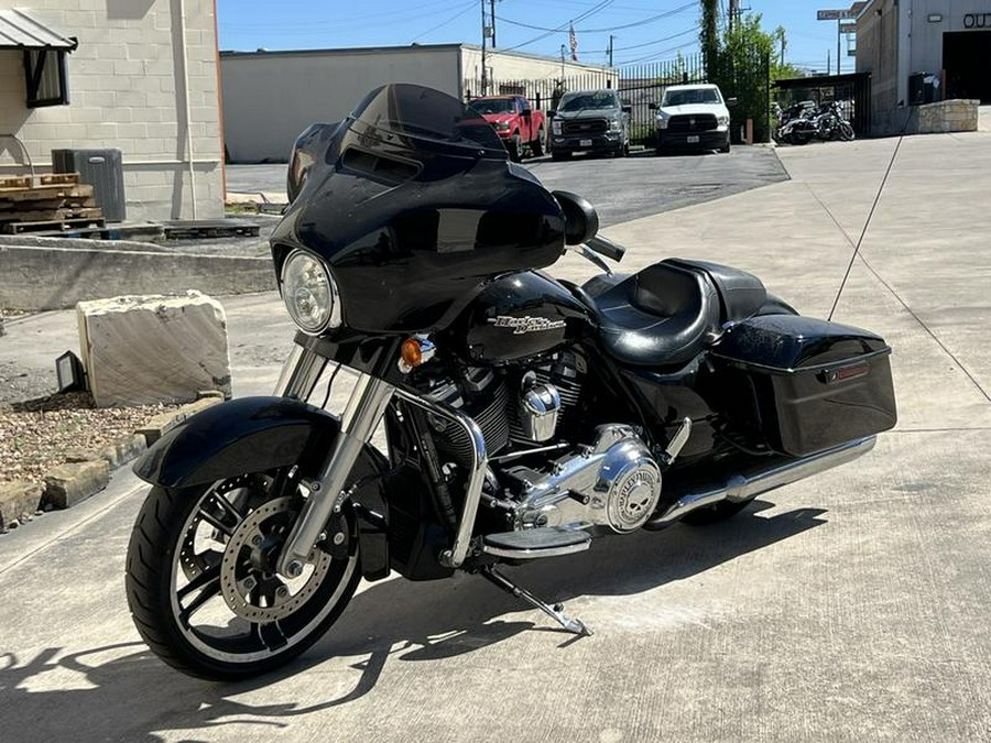 2017 Harley-Davidson® FLHXS - Street Glide® Special