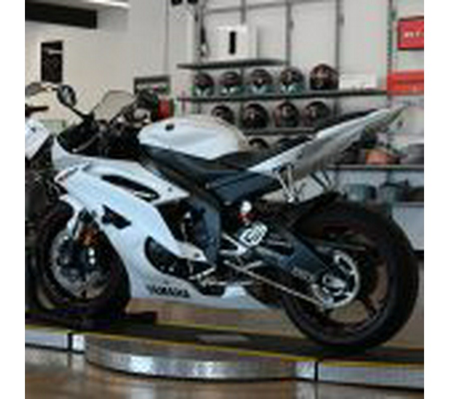 2009 Yamaha R6