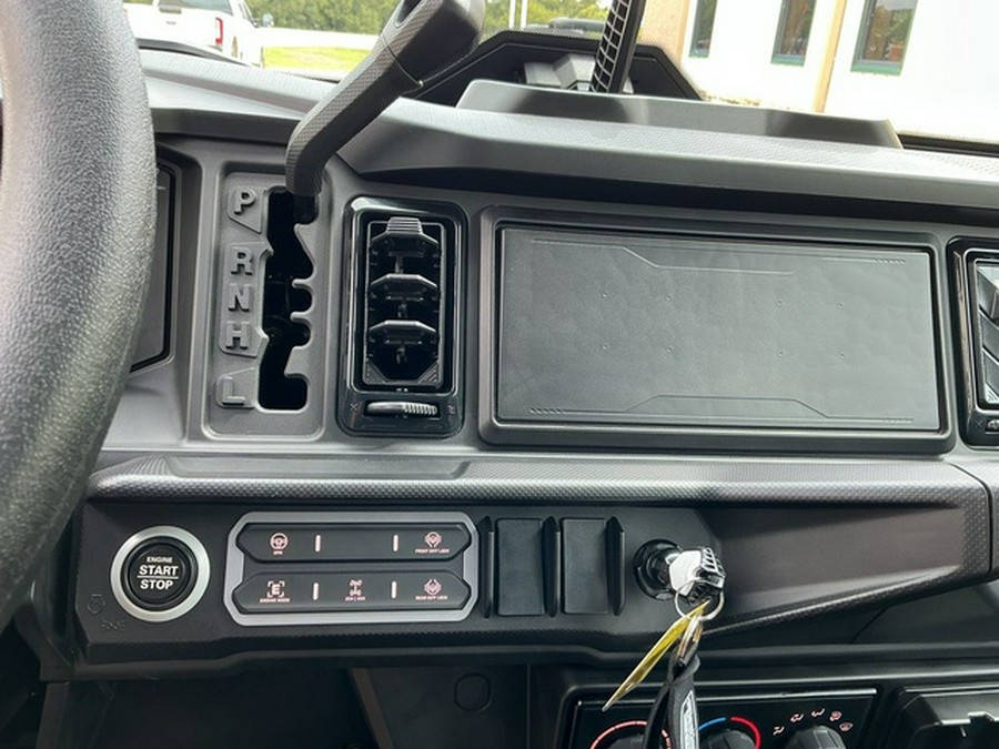 2027 Can-Am Defender XU MAX XT CAB HD10