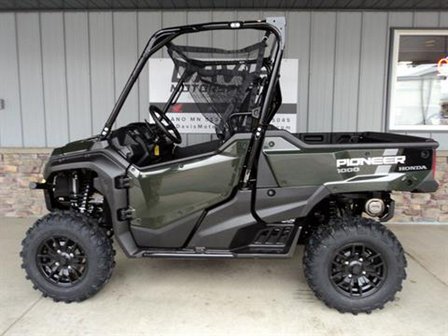 2024 Honda Pioneer 1000 Deluxe