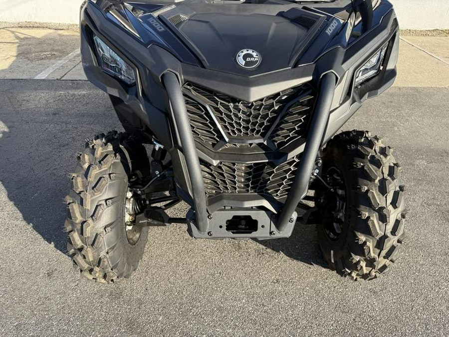 2025 Can-Am® Maverick Trail DPS 1000