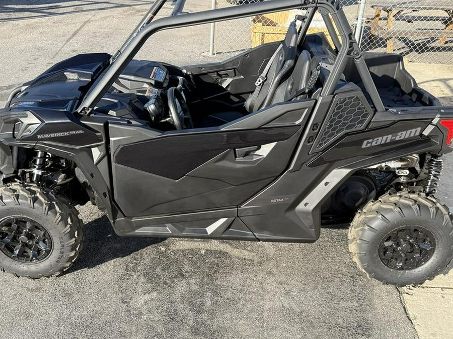 2025 Can-Am® Maverick Trail DPS 1000