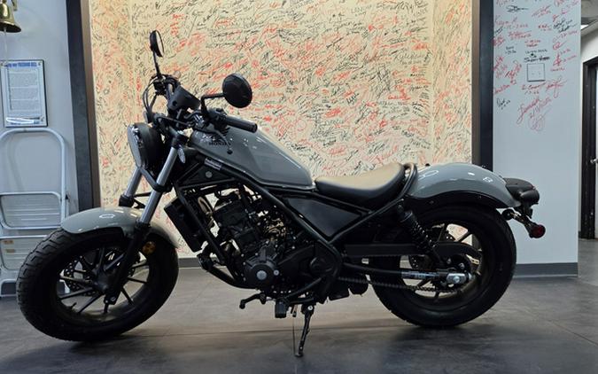 2026 Honda Rebel 300 E-Clutch