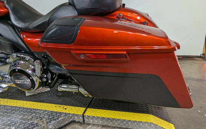 2018 Harley-Davidson CVO Road Glide Orange Lava & Dark Alloy