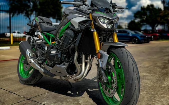 2025 Kawasaki Z900 SE ABS