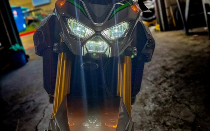 2025 Kawasaki Z900 SE ABS
