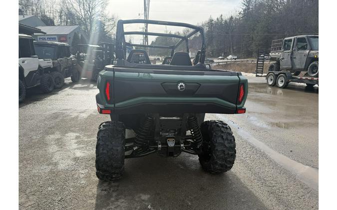 2026 Can-Am Commander MAX DPS 700