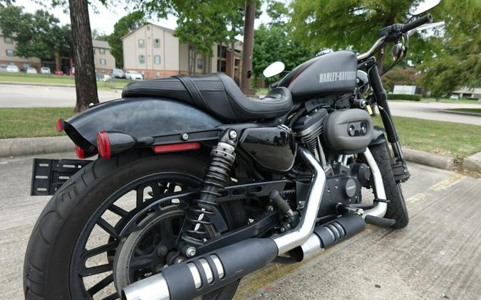 2017 Harley-Davidson Roadster