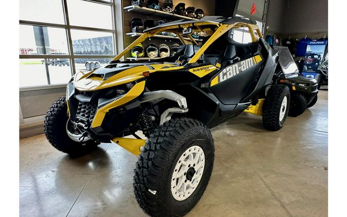 2024 Can-Am Maverick R X RS With Smart-Shox Black & Yellow