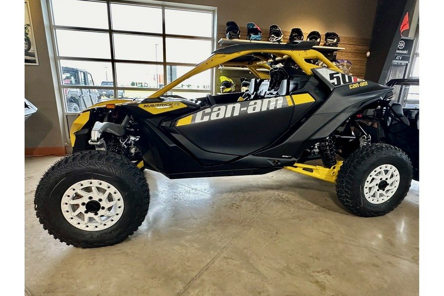 2024 Can-Am Maverick R X RS With Smart-Shox Black & Yellow