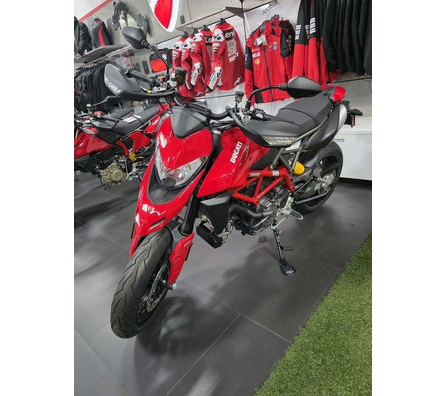 2025 Ducati Hypermotard 950 Ducati Red