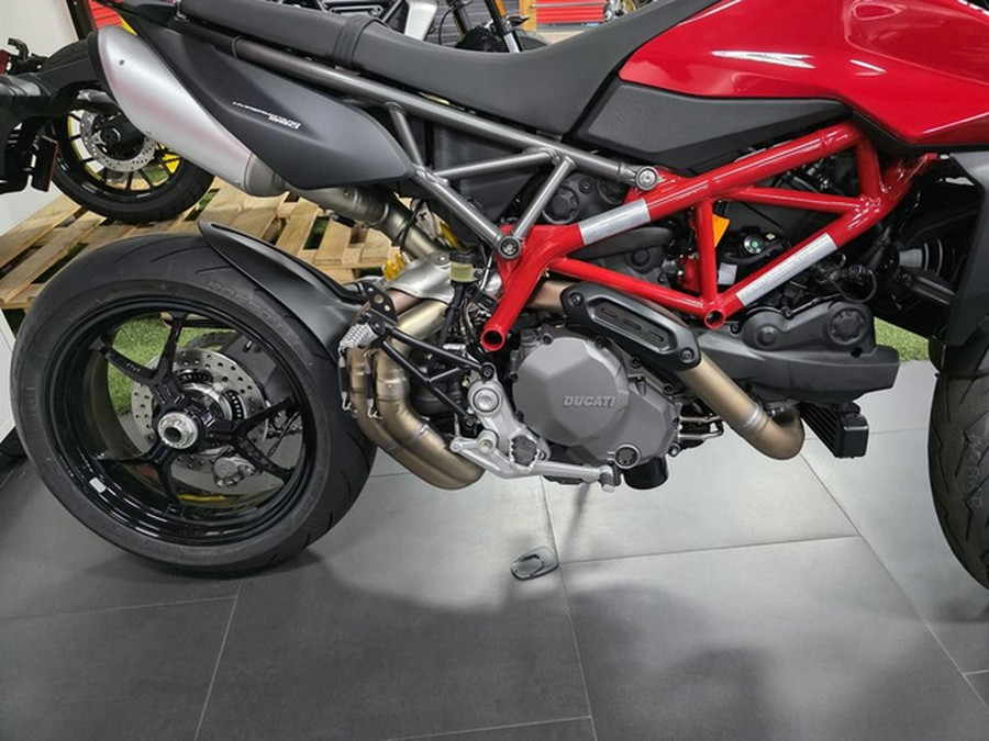 2025 Ducati Hypermotard 950 Ducati Red