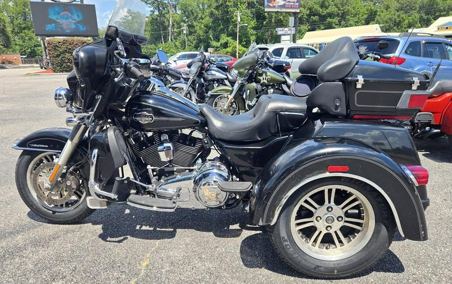 2011 Harley-Davidson® FLHTCUTG - Tri Glide® Ultra Classic®
