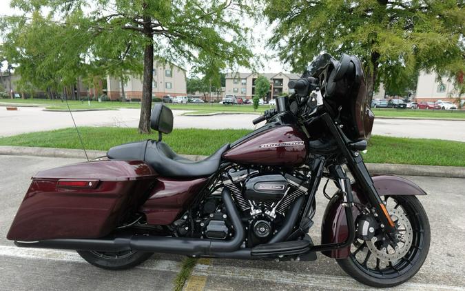 2018 Harley-Davidson Street Glide Special