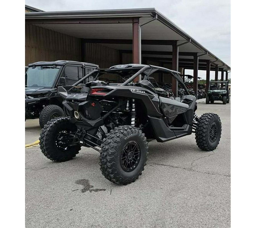 2026 Can-Am® Maverick X3 X rs Turbo RR Triple Black_7.6 in.