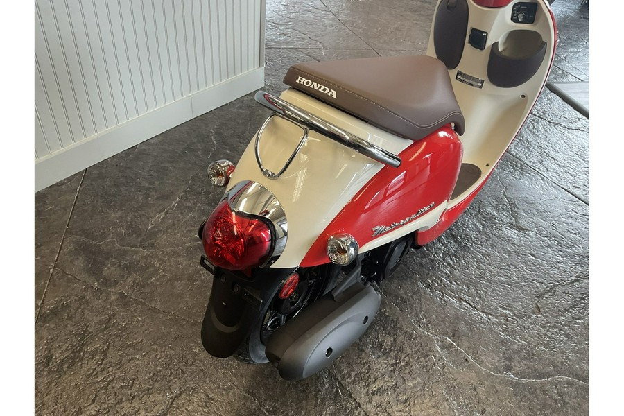 2025 Metropolitan - Honda