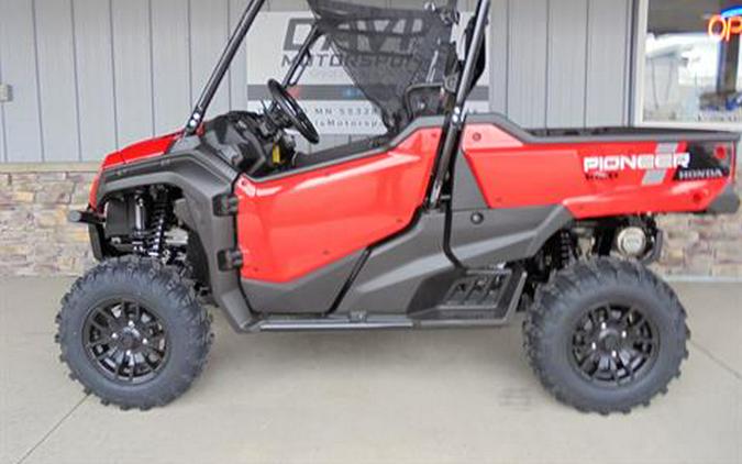 2024 Honda Pioneer 1000 Deluxe