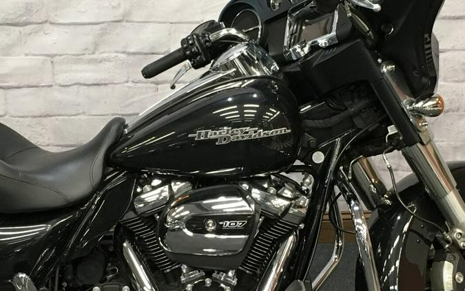 2018 Harley-Davidson Street Glide Black Tempest FLHX